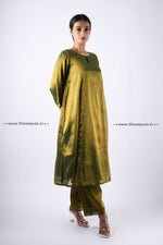 Load image into Gallery viewer, Handwoven Green A Line Kurta Set Made Ups
